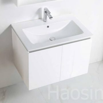 ZC-80V1白色80CM雙開門櫃-銀色間隔